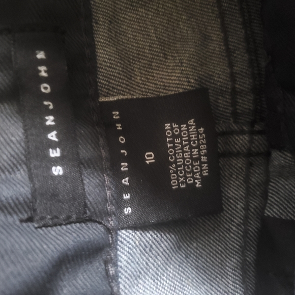 Jeans - Picture 2 of 4